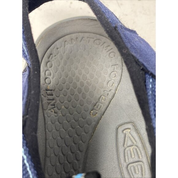 Keen Newport Mens Size 8.5 Sandal Blue Waterproof Hiking Water Shoes Closed Toe main image 2
